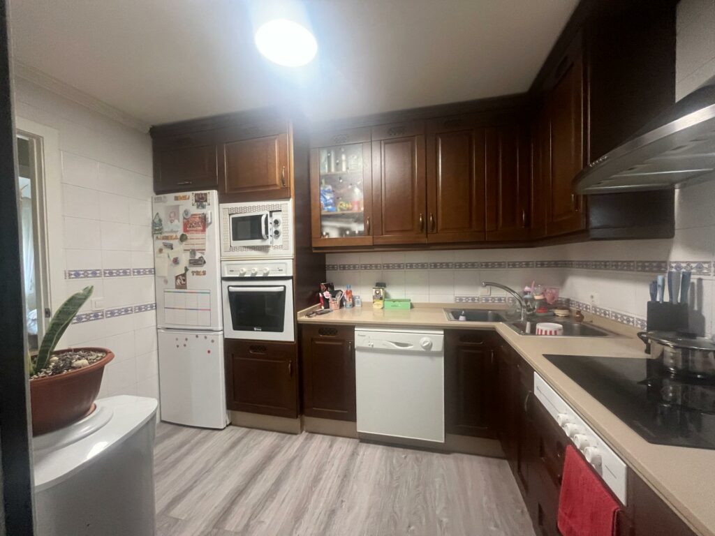 BAJO TOTALMENTE REFORMADO EN PUERTA DEL SUR