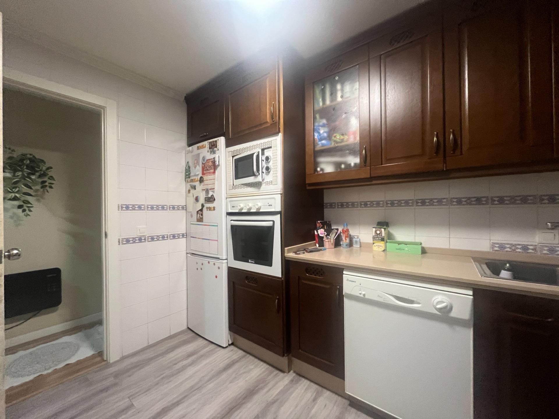 BAJO TOTALMENTE REFORMADO EN PUERTA DEL SUR
