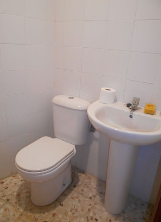 CASA REFORMADA EN EL CENTRO DE 500M2 DISPONE DE DOS LOCALES.