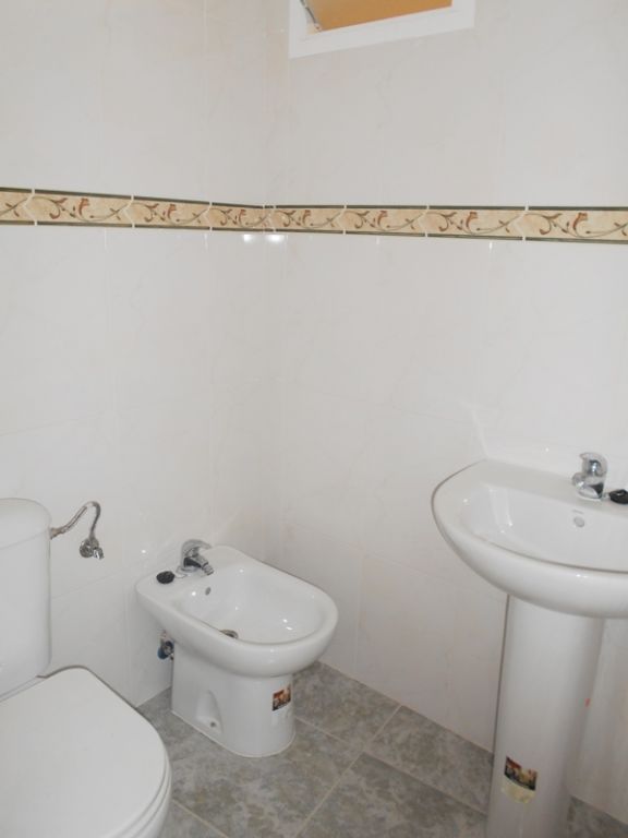 CASA REFORMADA EN EL CENTRO DE 500M2 DISPONE DE DOS LOCALES.