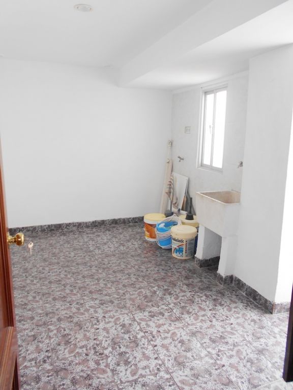 CASA REFORMADA EN EL CENTRO DE 500M2 DISPONE DE DOS LOCALES.