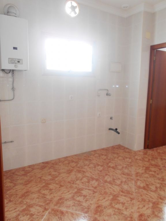 CASA REFORMADA EN EL CENTRO DE 500M2 DISPONE DE DOS LOCALES.