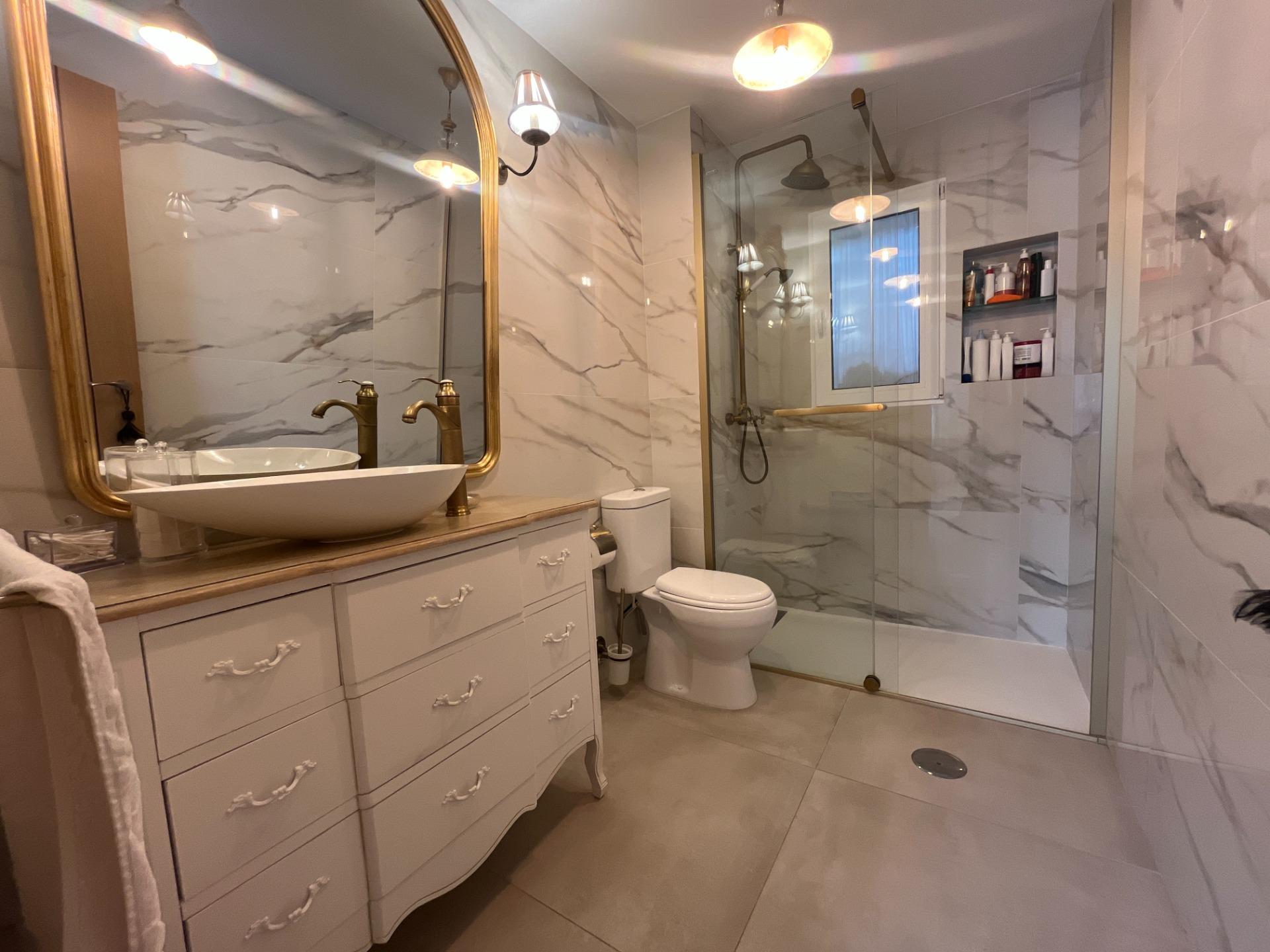 ESPECTACULAR PISO PARA ENTRAR A VIVIR EN ZONA NORTE EN JEREZ DE LA FRONTERA
