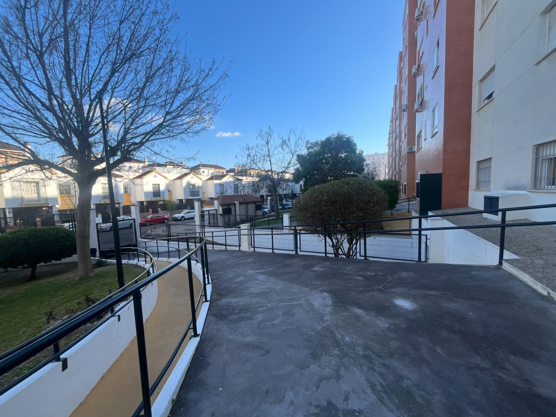 ESPECTACULAR PISO PARA ENTRAR A VIVIR EN ZONA NORTE EN JEREZ DE LA FRONTERA