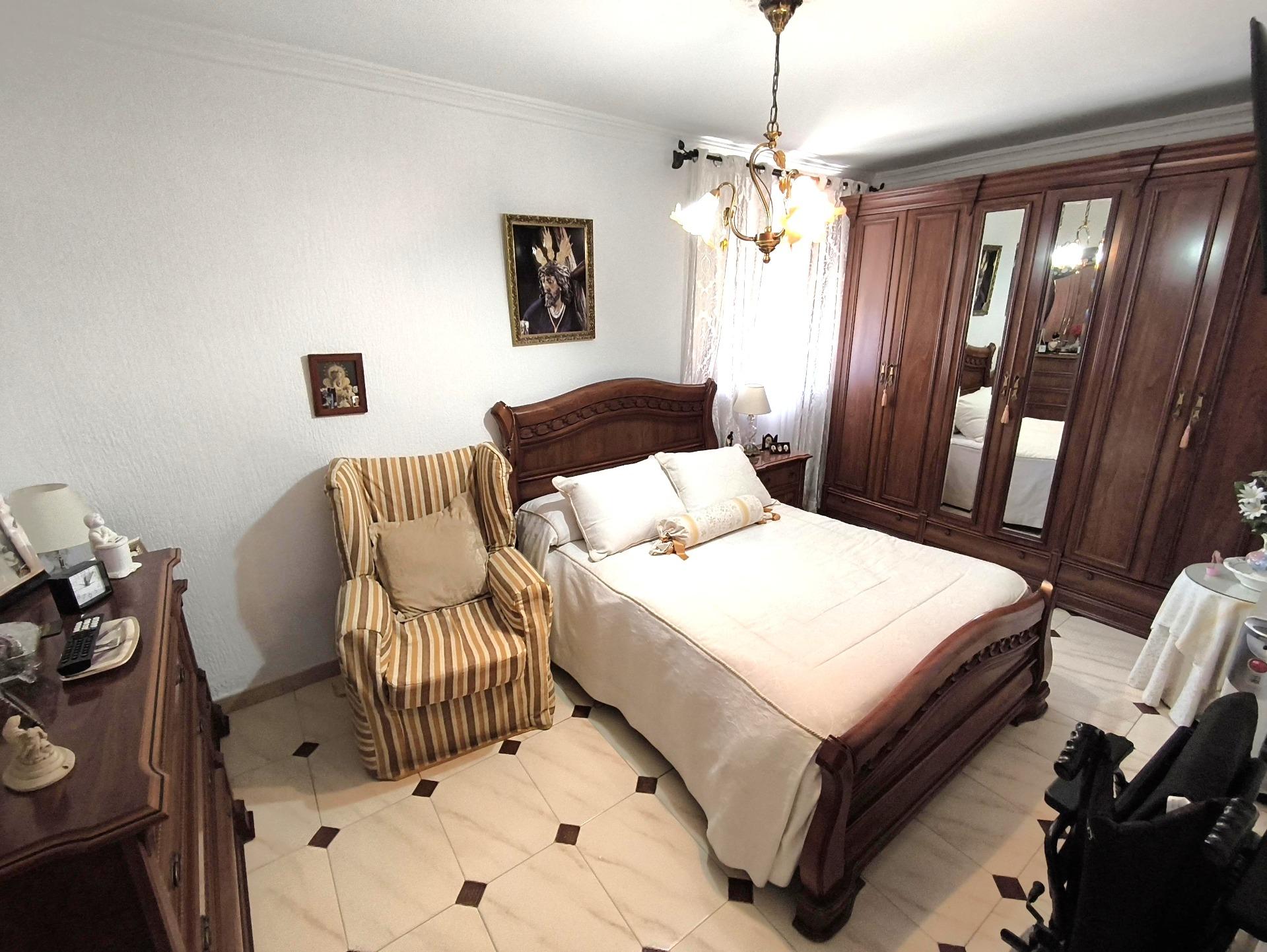 ESTUPENDO PISO A LA VENTA EN LA GRANJA