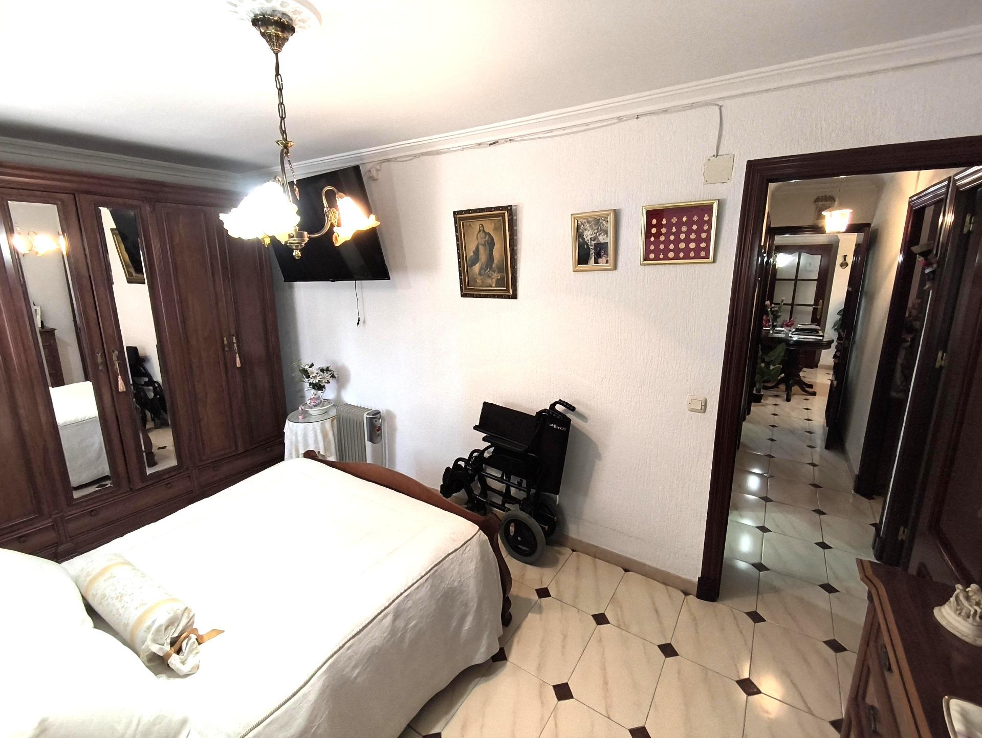 ESTUPENDO PISO A LA VENTA EN LA GRANJA