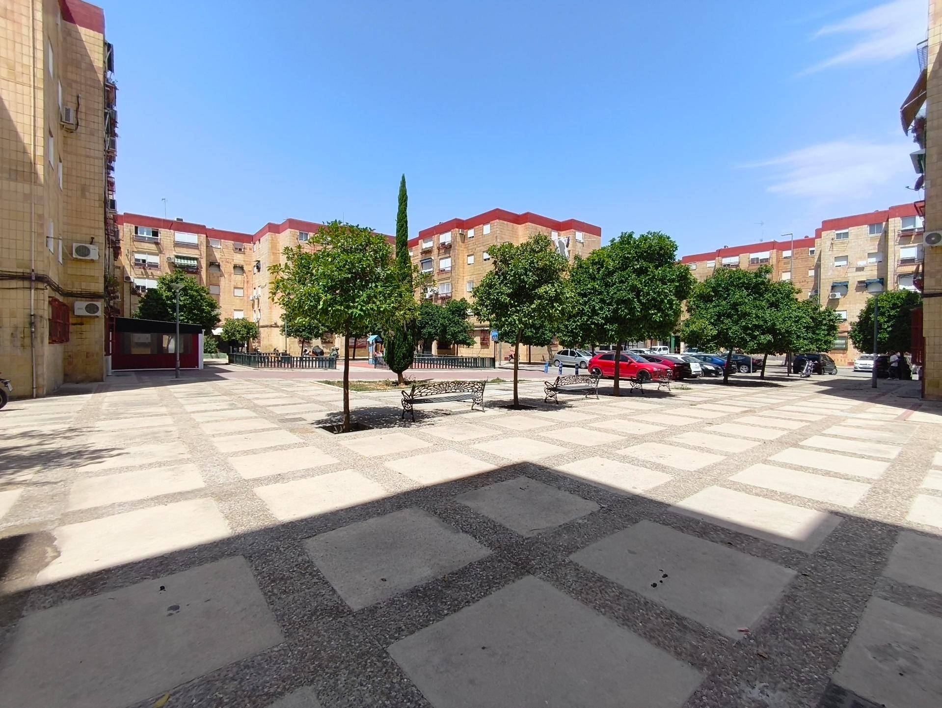 ESTUPENDO PISO A LA VENTA EN LA GRANJA