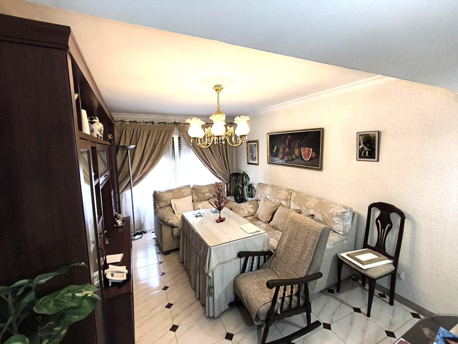 ESTUPENDO PISO A LA VENTA EN LA GRANJA