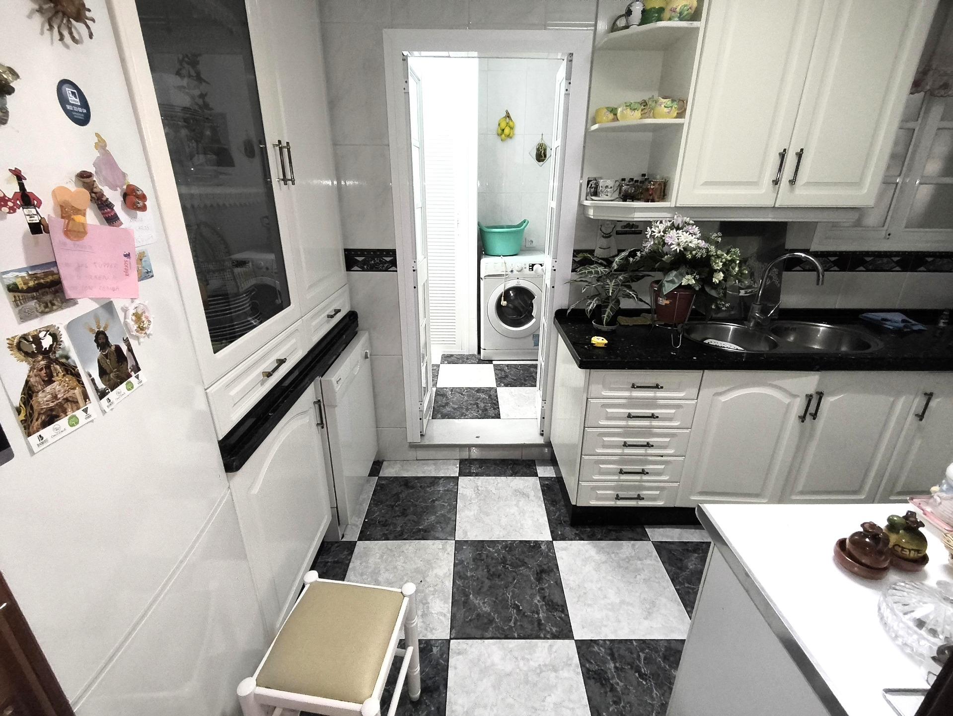 ESTUPENDO PISO A LA VENTA EN LA GRANJA