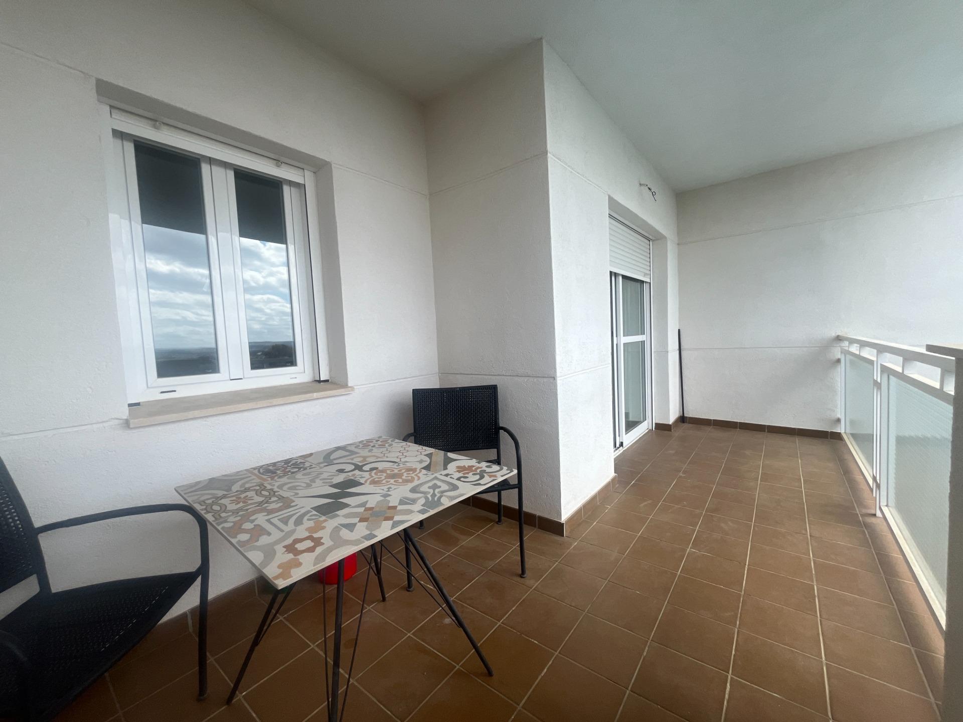 PISO  DE TRES DORMITORIOS EN POZO ALBERO CON PARKING Y TRASTERO LISTO PARA ENTRAR A VIVIR
