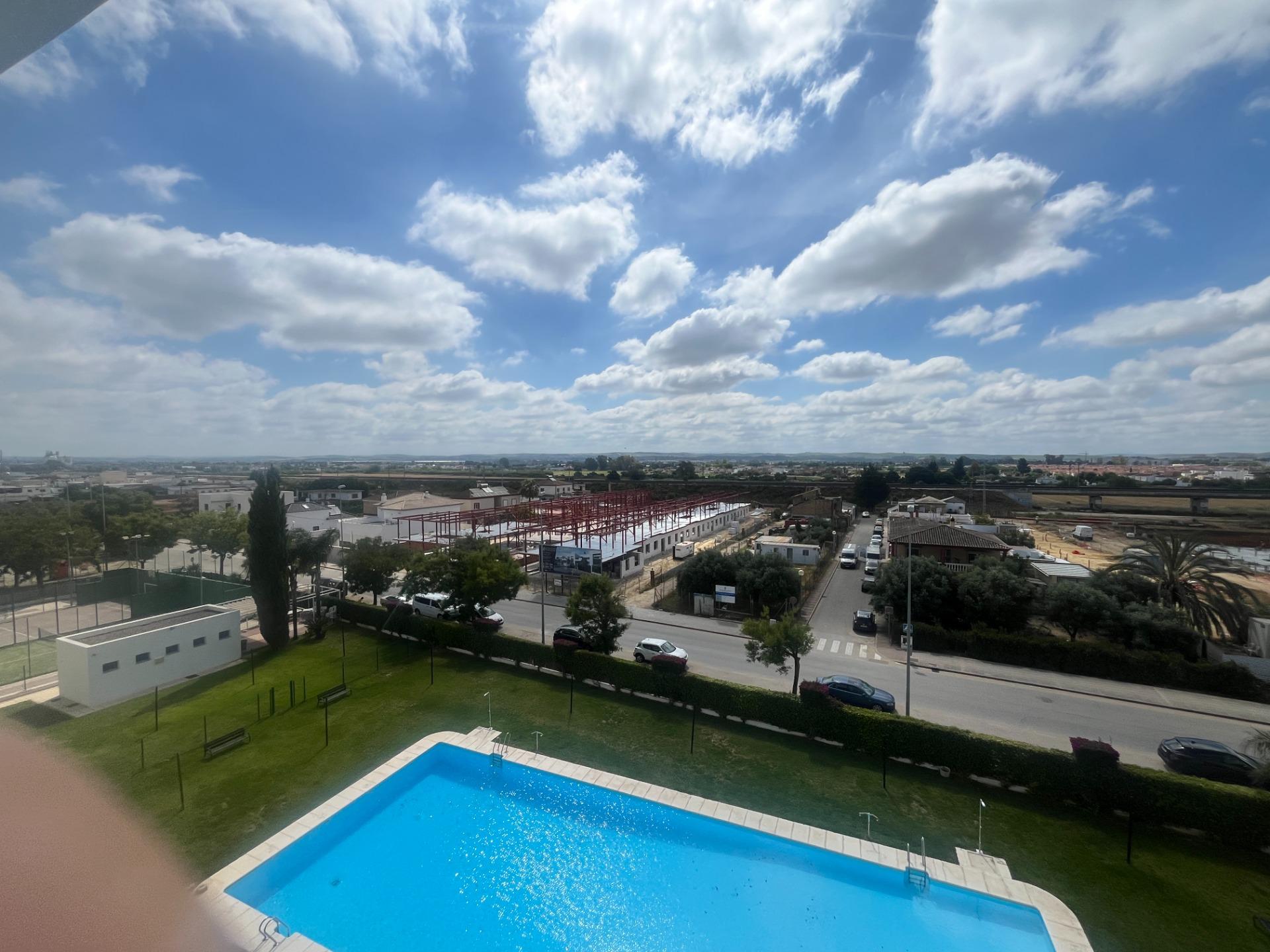 PISO  DE TRES DORMITORIOS EN POZO ALBERO CON PARKING Y TRASTERO LISTO PARA ENTRAR A VIVIR
