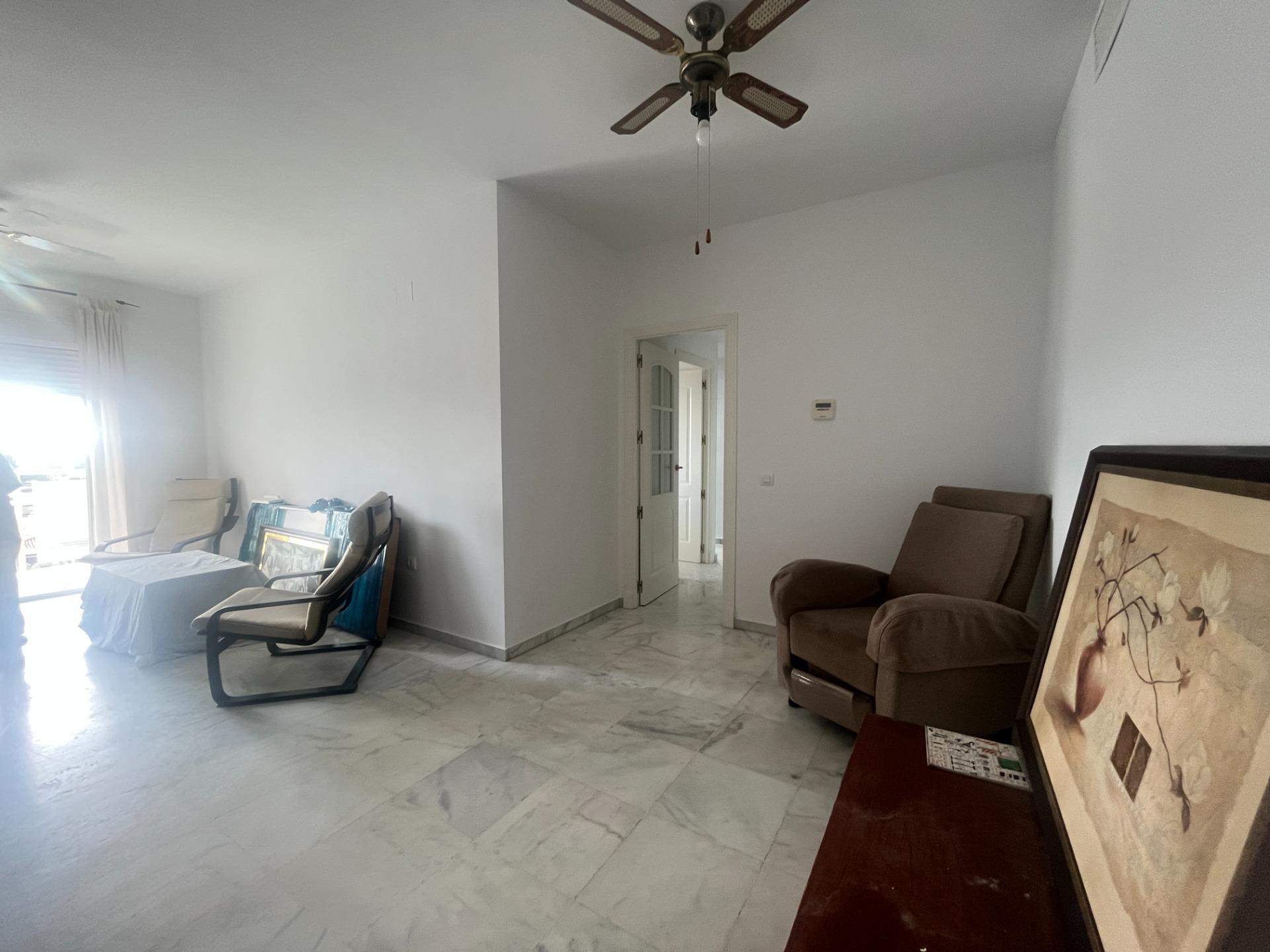 PISO  DE TRES DORMITORIOS EN POZO ALBERO CON PARKING Y TRASTERO LISTO PARA ENTRAR A VIVIR