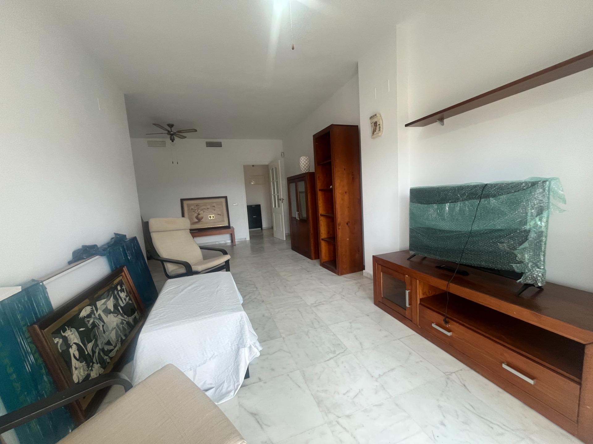 PISO  DE TRES DORMITORIOS EN POZO ALBERO CON PARKING Y TRASTERO LISTO PARA ENTRAR A VIVIR