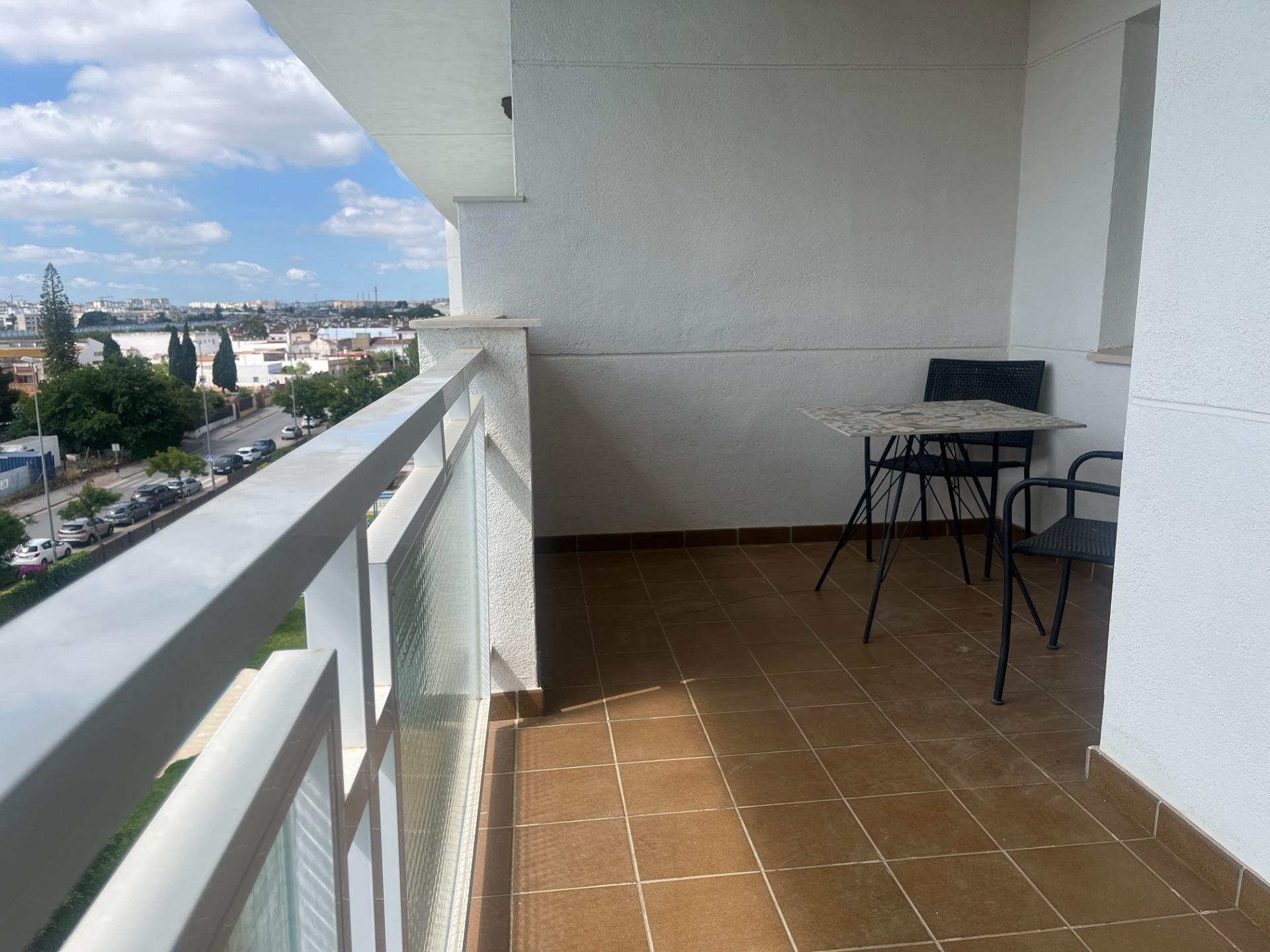 PISO  DE TRES DORMITORIOS EN POZO ALBERO CON PARKING Y TRASTERO LISTO PARA ENTRAR A VIVIR