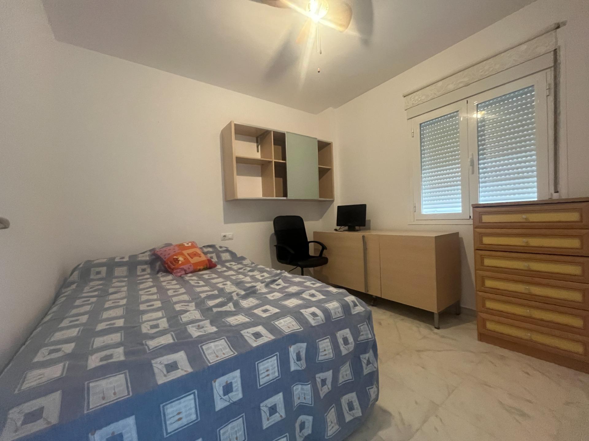 PISO  DE TRES DORMITORIOS EN POZO ALBERO CON PARKING Y TRASTERO LISTO PARA ENTRAR A VIVIR