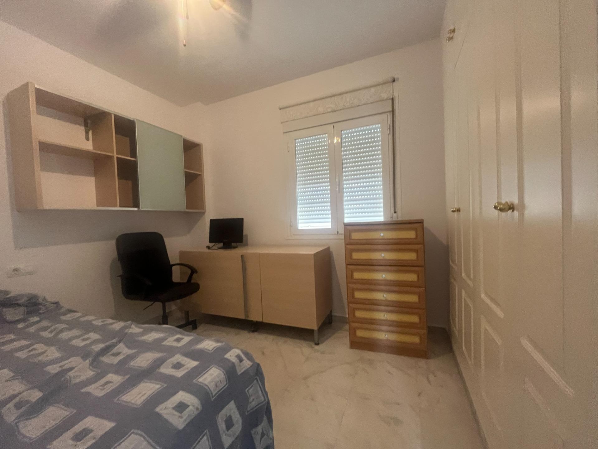 PISO  DE TRES DORMITORIOS EN POZO ALBERO CON PARKING Y TRASTERO LISTO PARA ENTRAR A VIVIR
