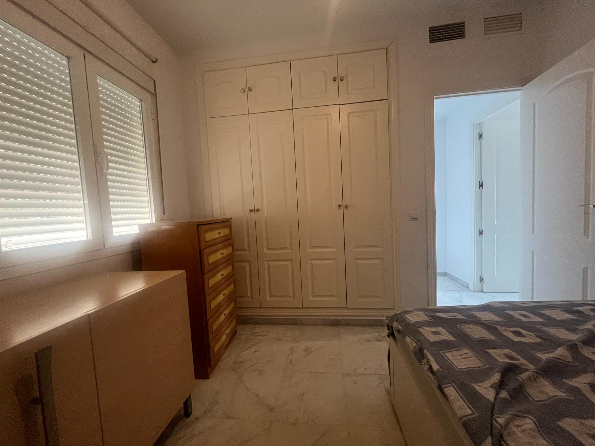 PISO  DE TRES DORMITORIOS EN POZO ALBERO CON PARKING Y TRASTERO LISTO PARA ENTRAR A VIVIR