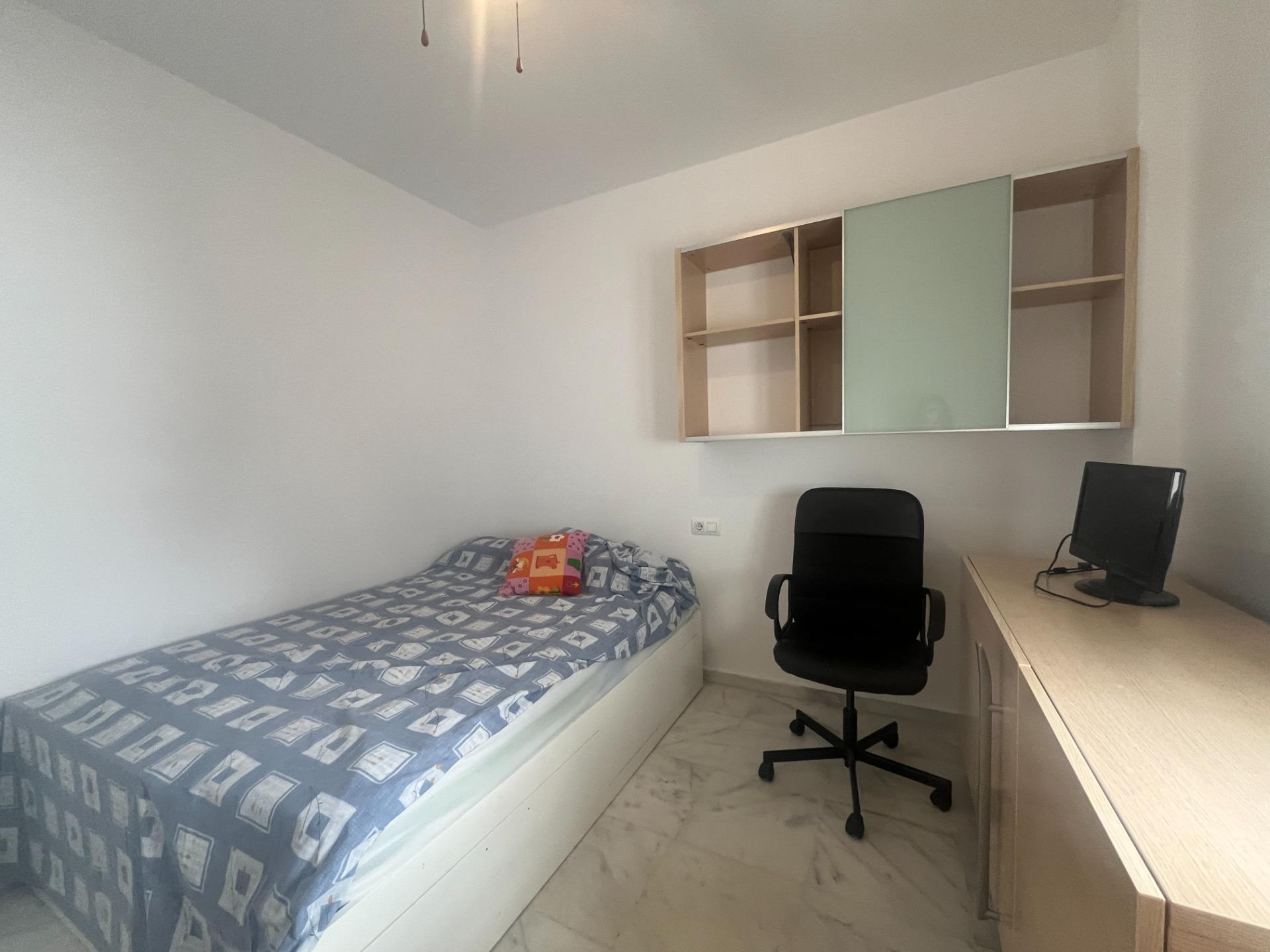 PISO  DE TRES DORMITORIOS EN POZO ALBERO CON PARKING Y TRASTERO LISTO PARA ENTRAR A VIVIR