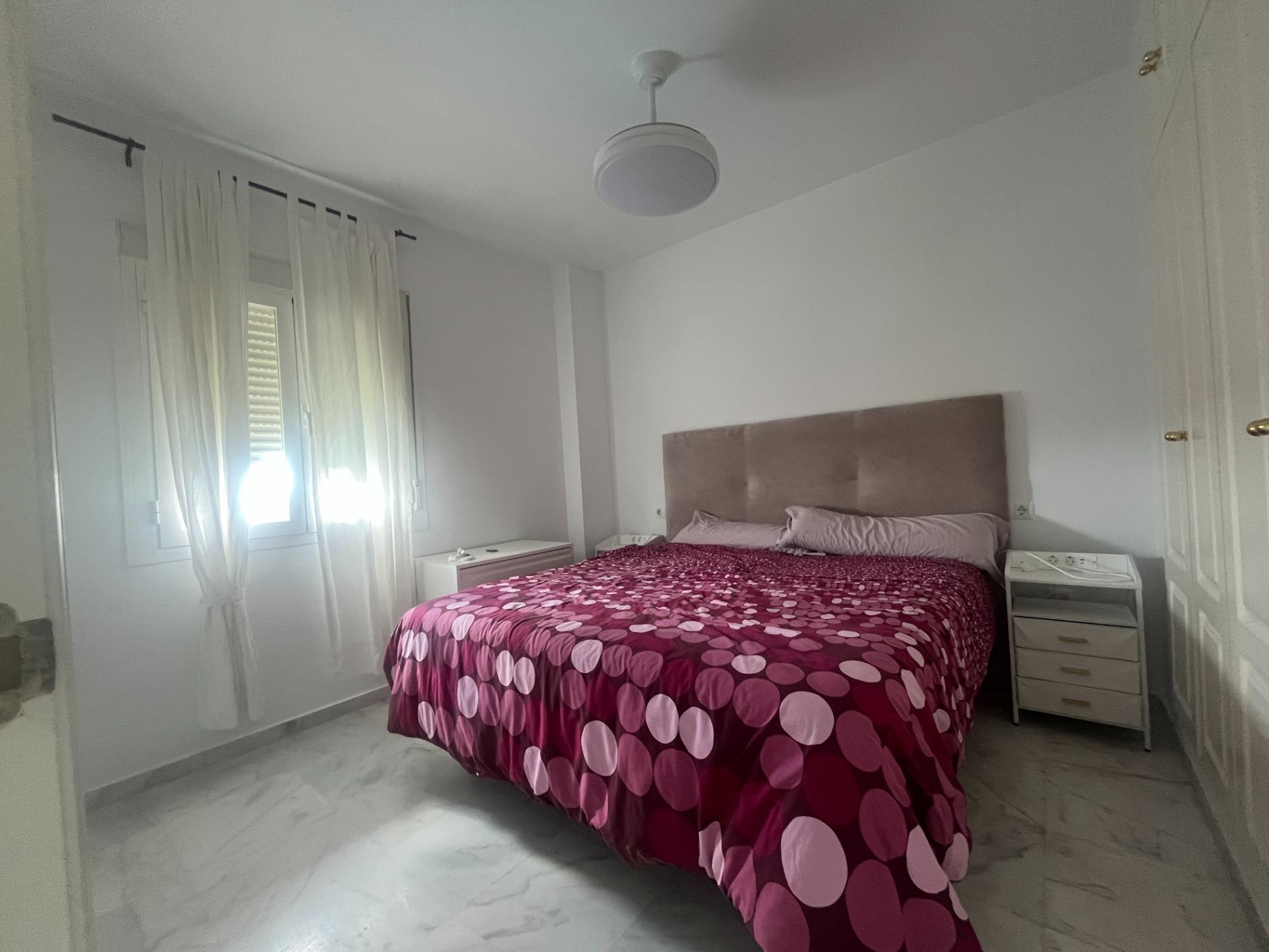 PISO  DE TRES DORMITORIOS EN POZO ALBERO CON PARKING Y TRASTERO LISTO PARA ENTRAR A VIVIR