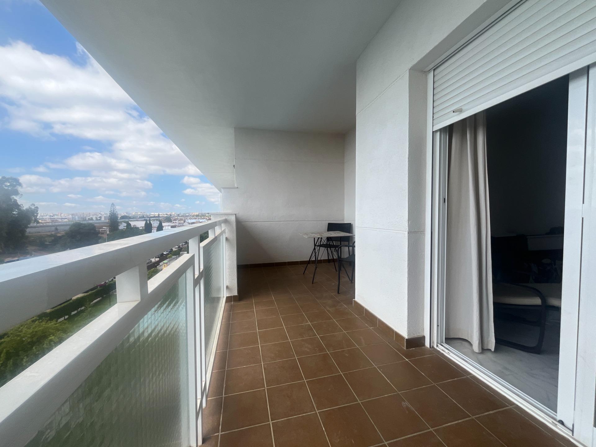 PISO  DE TRES DORMITORIOS EN POZO ALBERO CON PARKING Y TRASTERO LISTO PARA ENTRAR A VIVIR