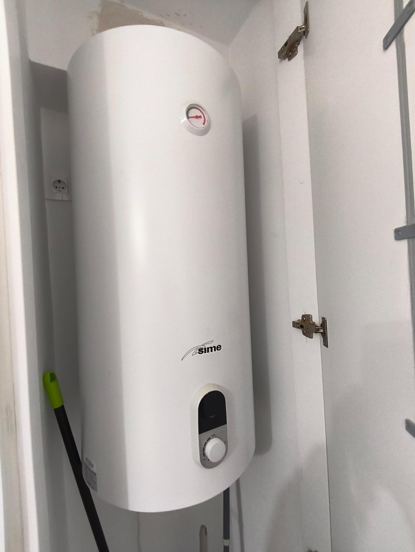 PISO EN VENTA AMUEBLADO EN PLENO CENTRO
