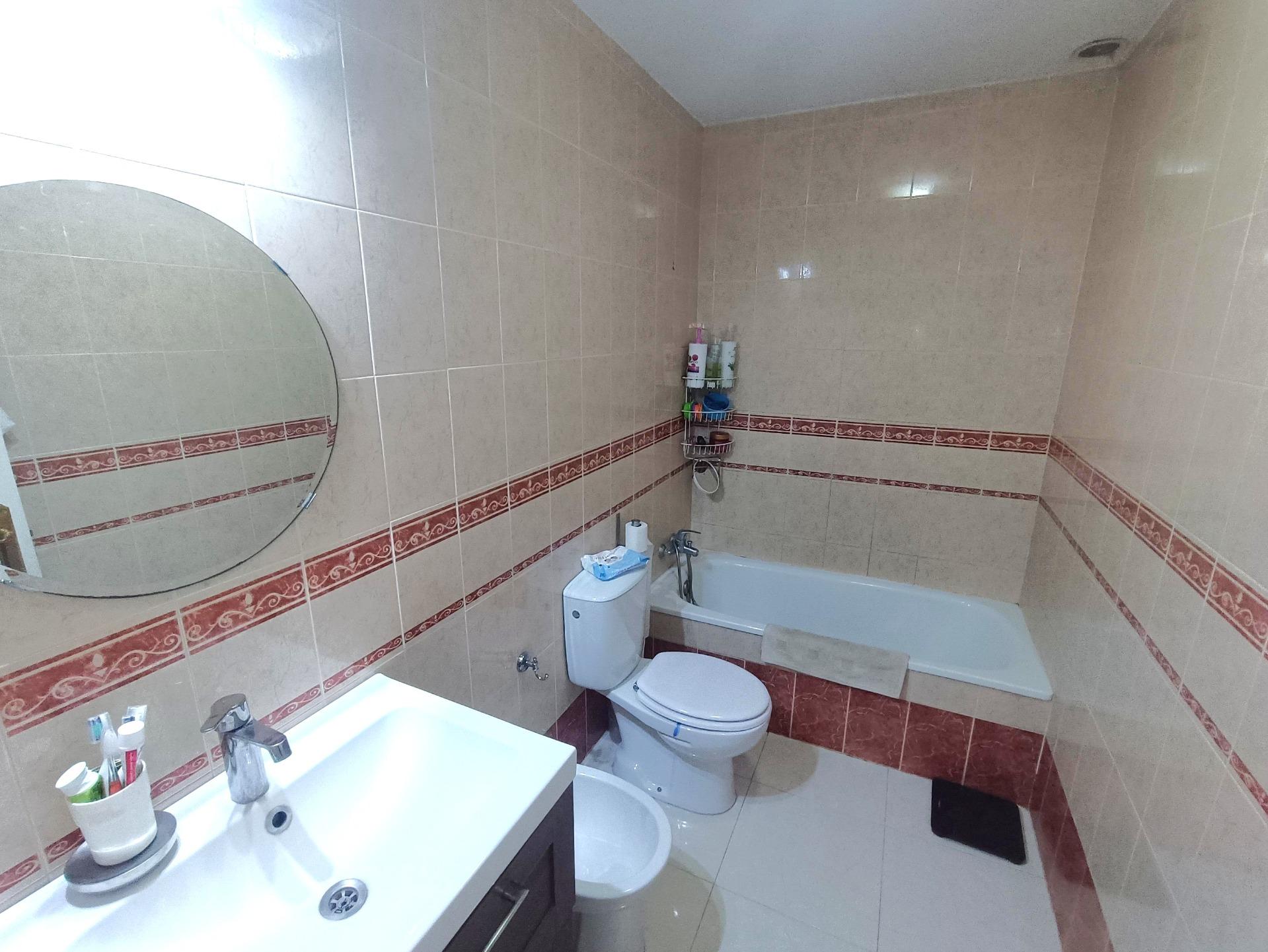 ADOSADO EN VENTA EN PICADUEÑA