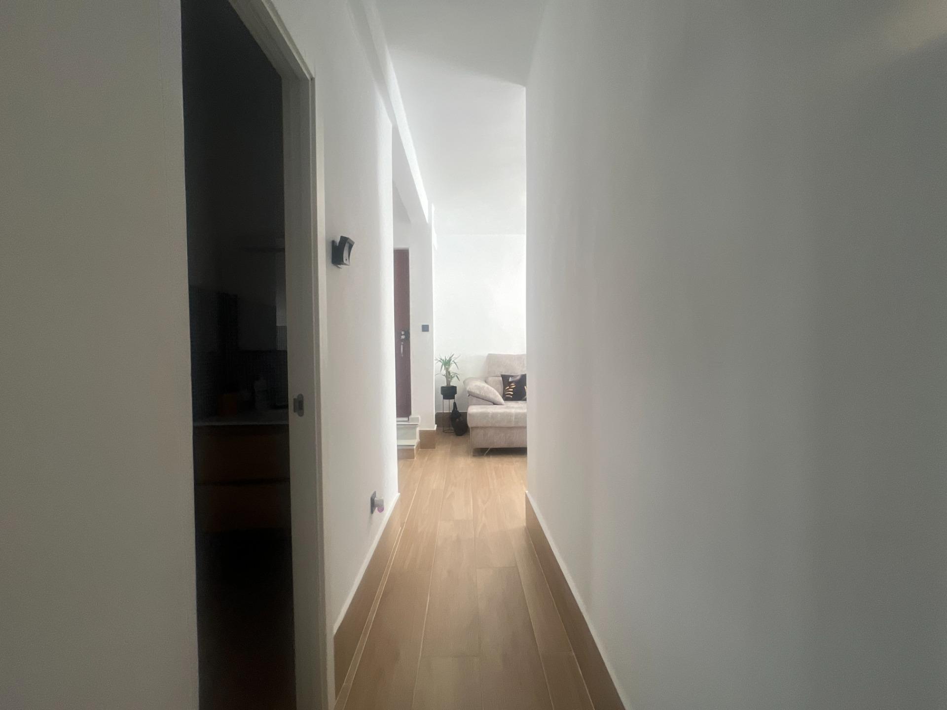 BAJO RECIEN REFORMADO EN LA PLATA CON PATIO