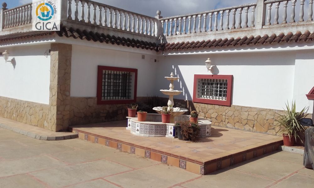Casa chalet rustica en la zona de Cartuja a 5 mn de jerez
