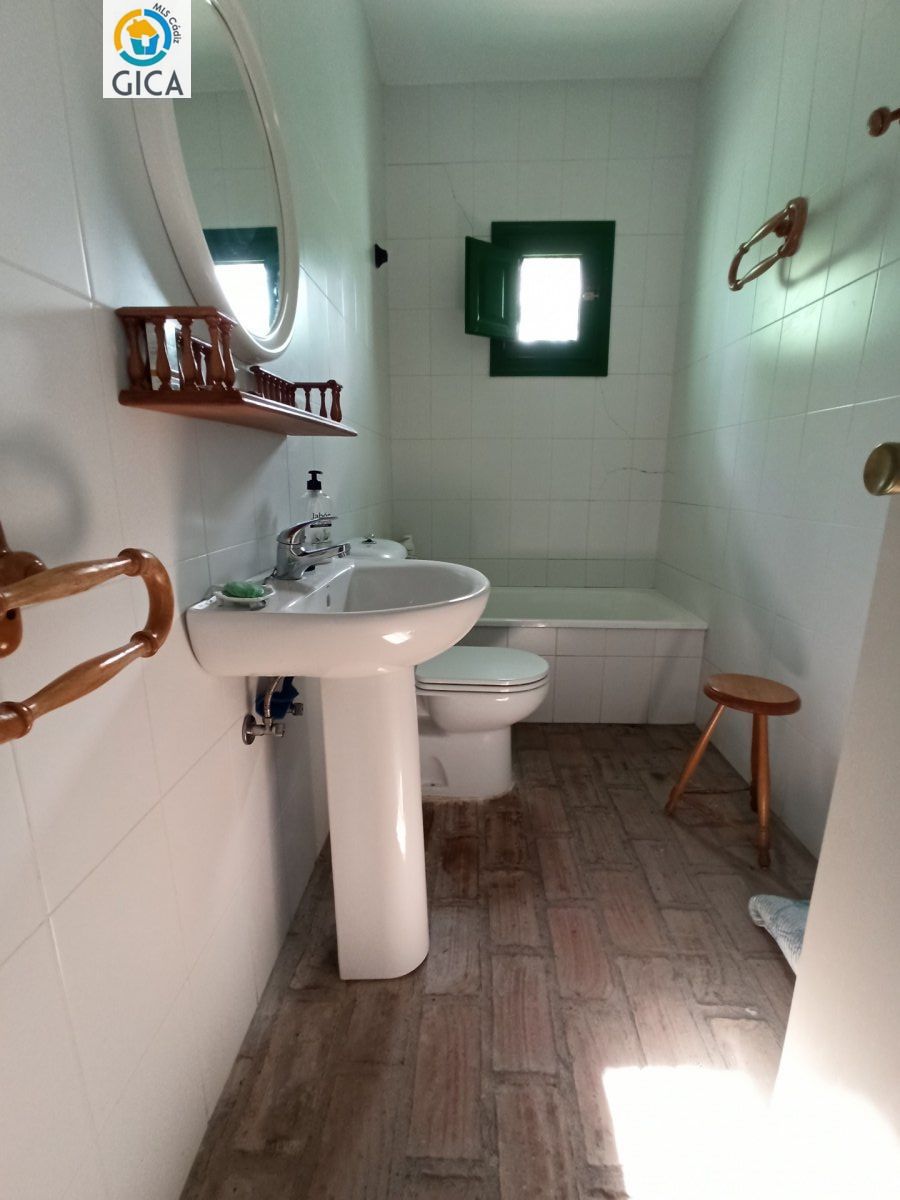CASA CON PARCELA EN LA SIERRA DE CADIZ -EL BOSQUE