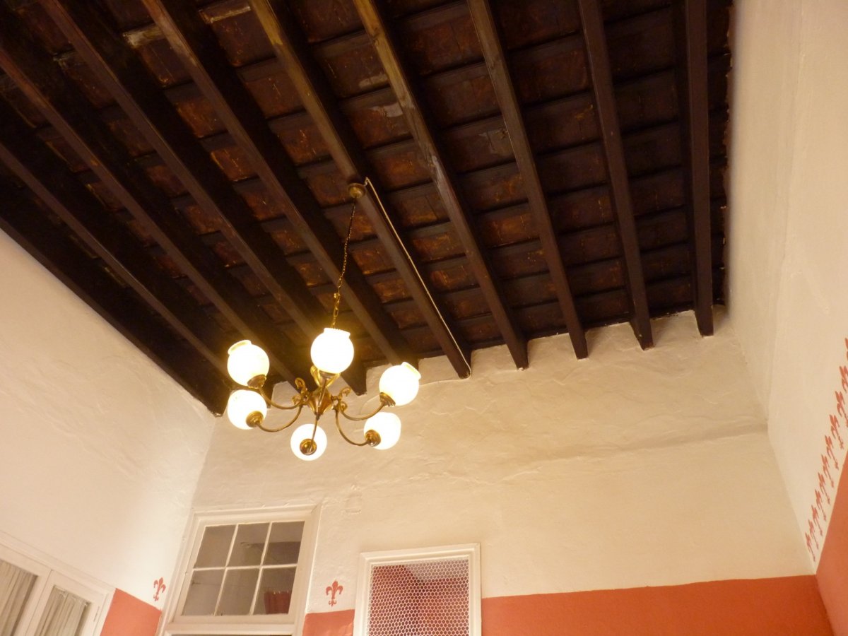 CASA DESTINADA APARTAMENTOS TURISTICOS EN PLENO CENTRO DE JEREZ......