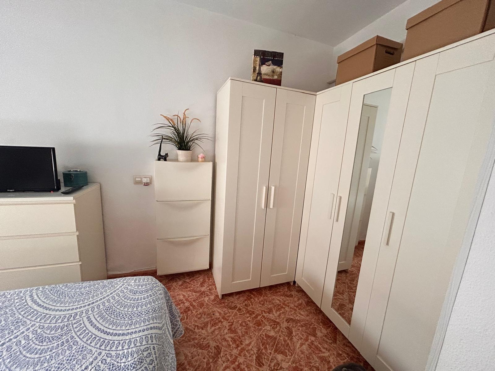 ¡CASA PARA ENTRAR A VIVIR CON TERRENO DE 1800M2!