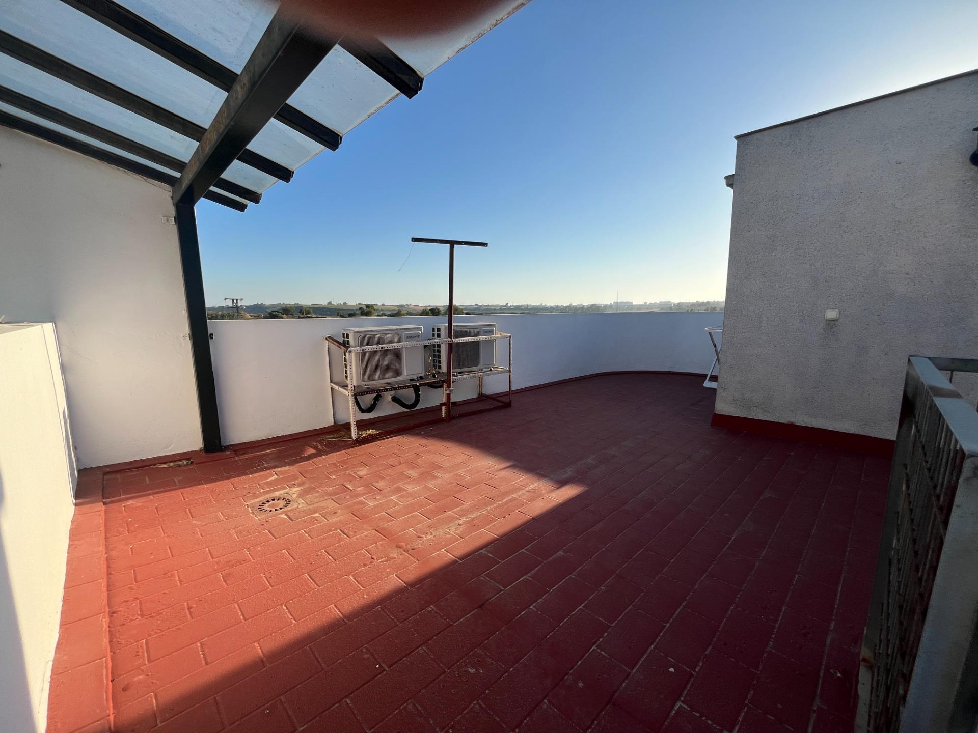 DUPLEX DE DOS PLANTAS CON 100 METROS DE SOTANO Y GRAN  AZOTEA