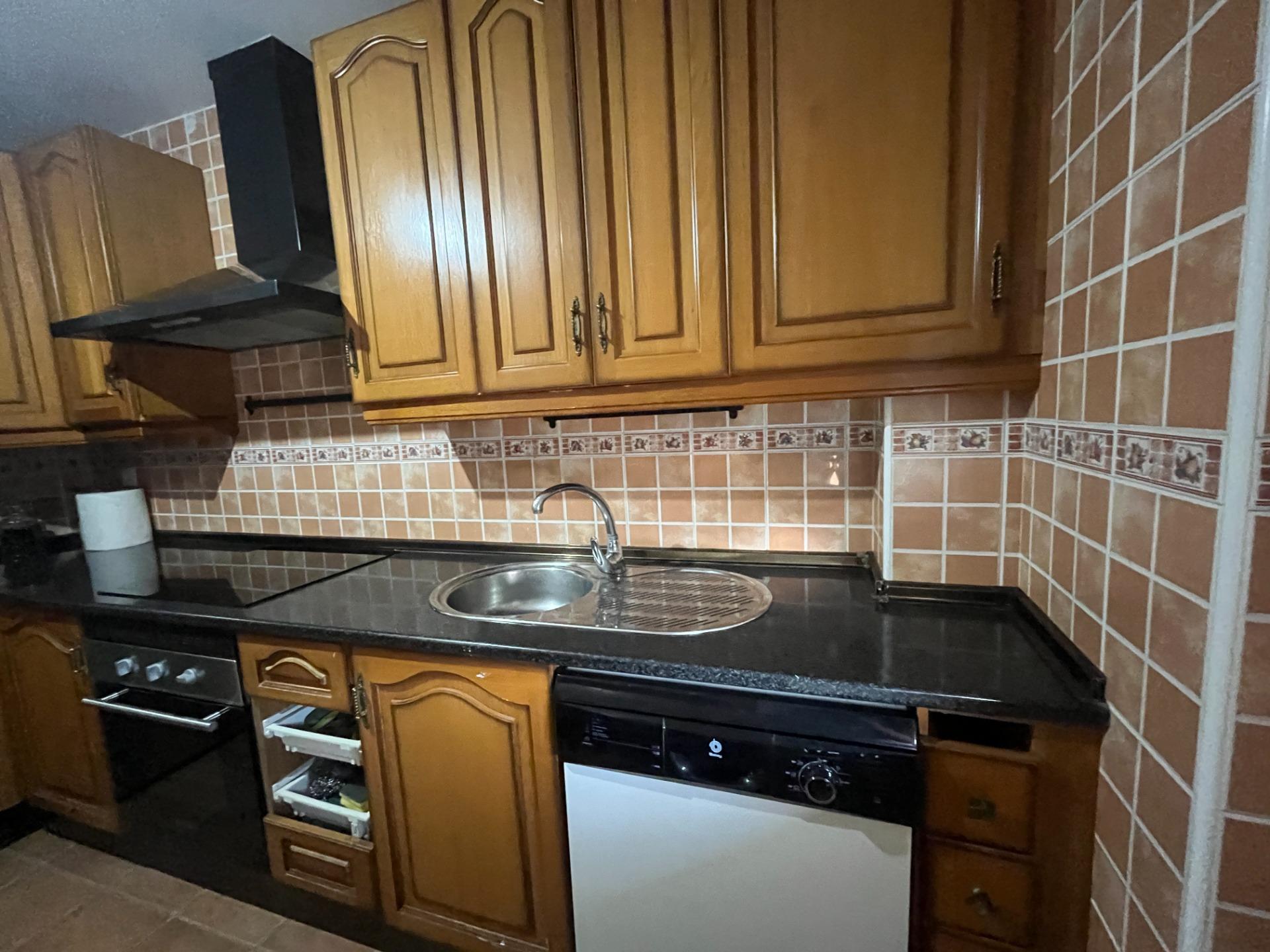 DUPLEX DE DOS PLANTAS CON 100 METROS DE SOTANO Y GRAN  AZOTEA