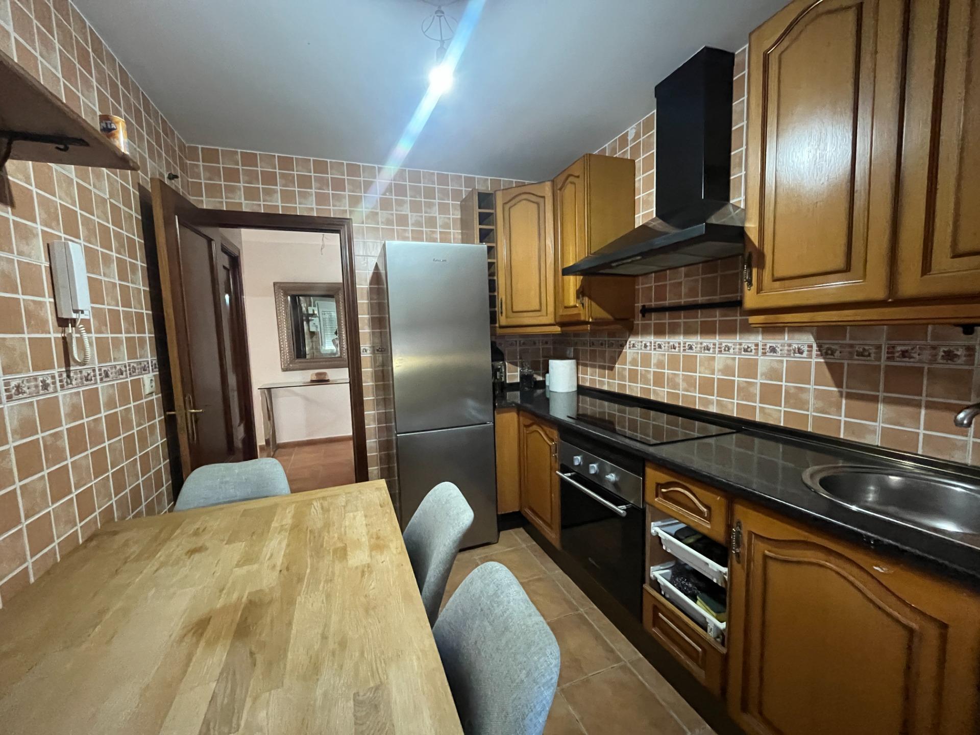 DUPLEX DE DOS PLANTAS CON 100 METROS DE SOTANO Y GRAN  AZOTEA