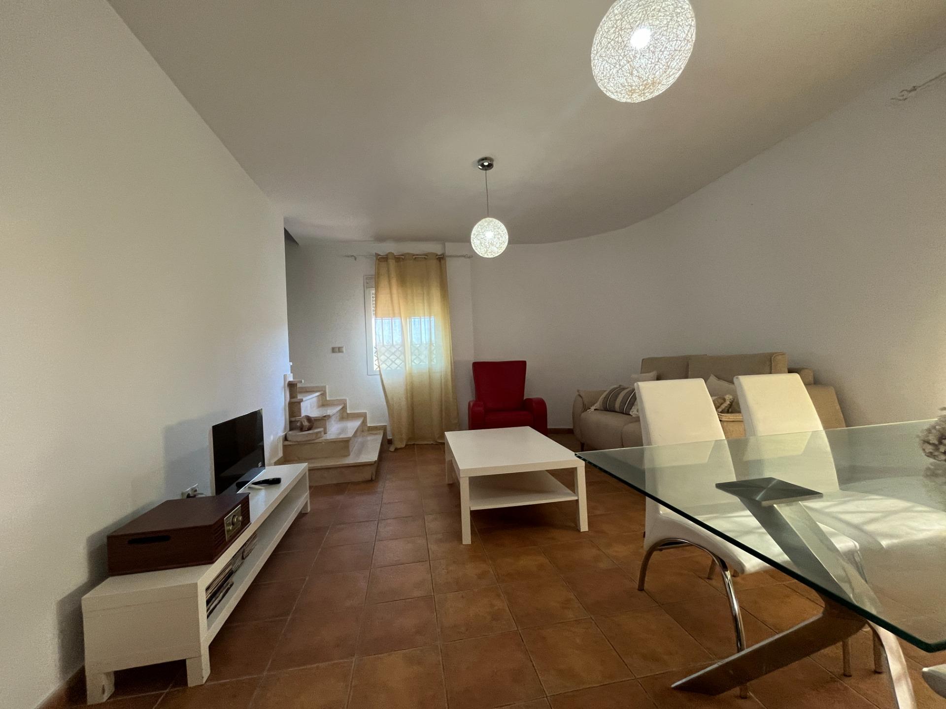 DUPLEX DE DOS PLANTAS CON 100 METROS DE SOTANO Y GRAN  AZOTEA