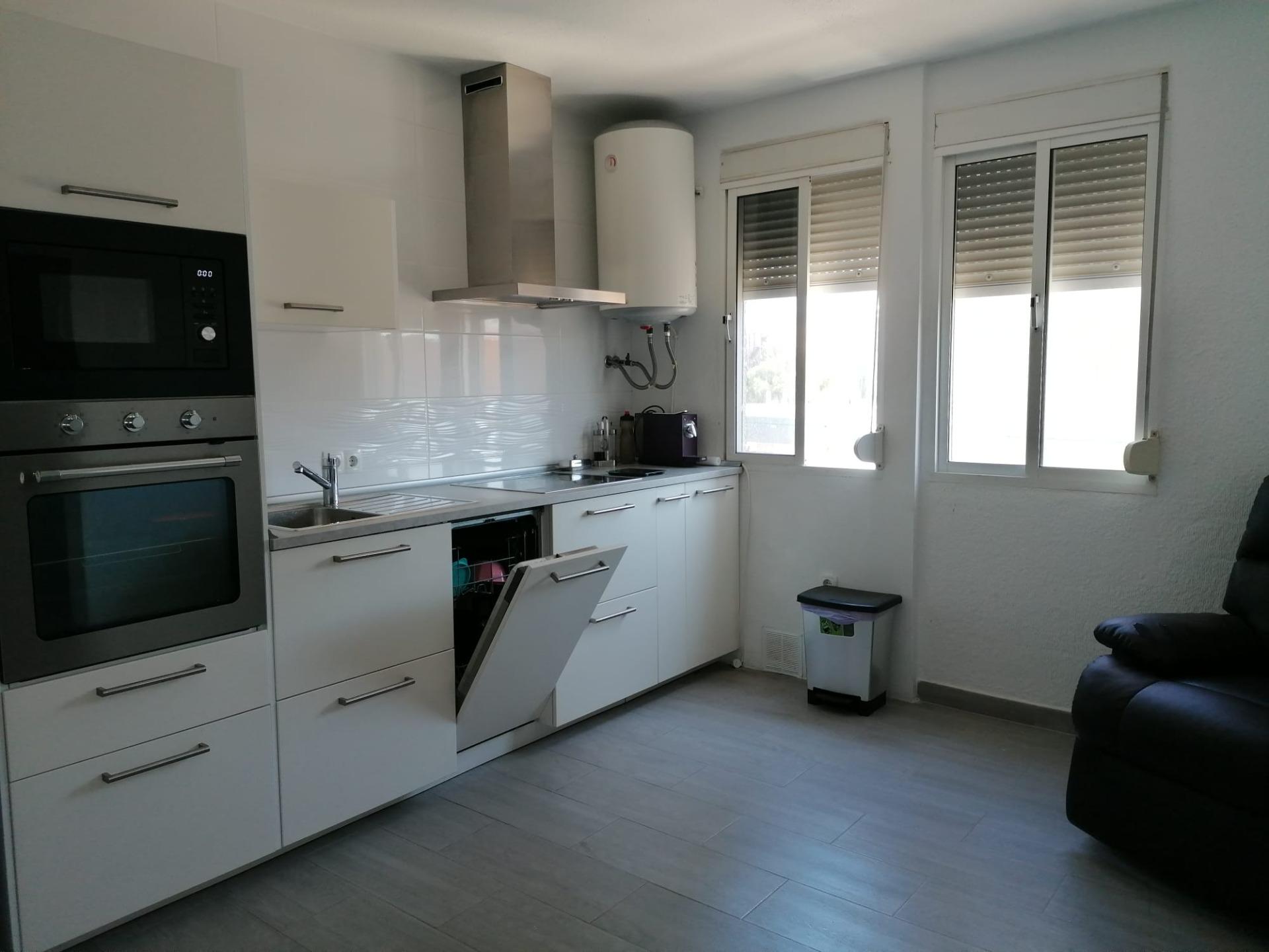 ESTUPENDO PISO REFORMADO EN LAS TORRES