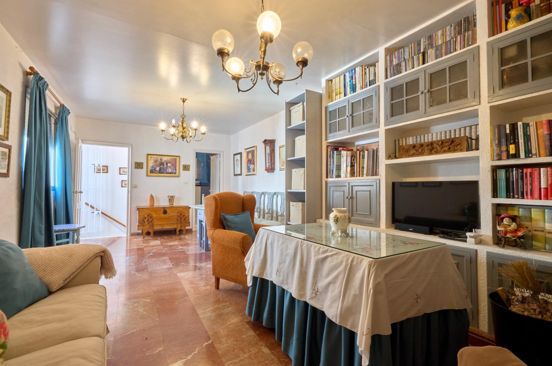 EXPECTACULAR CASA A LA VENTA EN CENTRO DE JEREZ