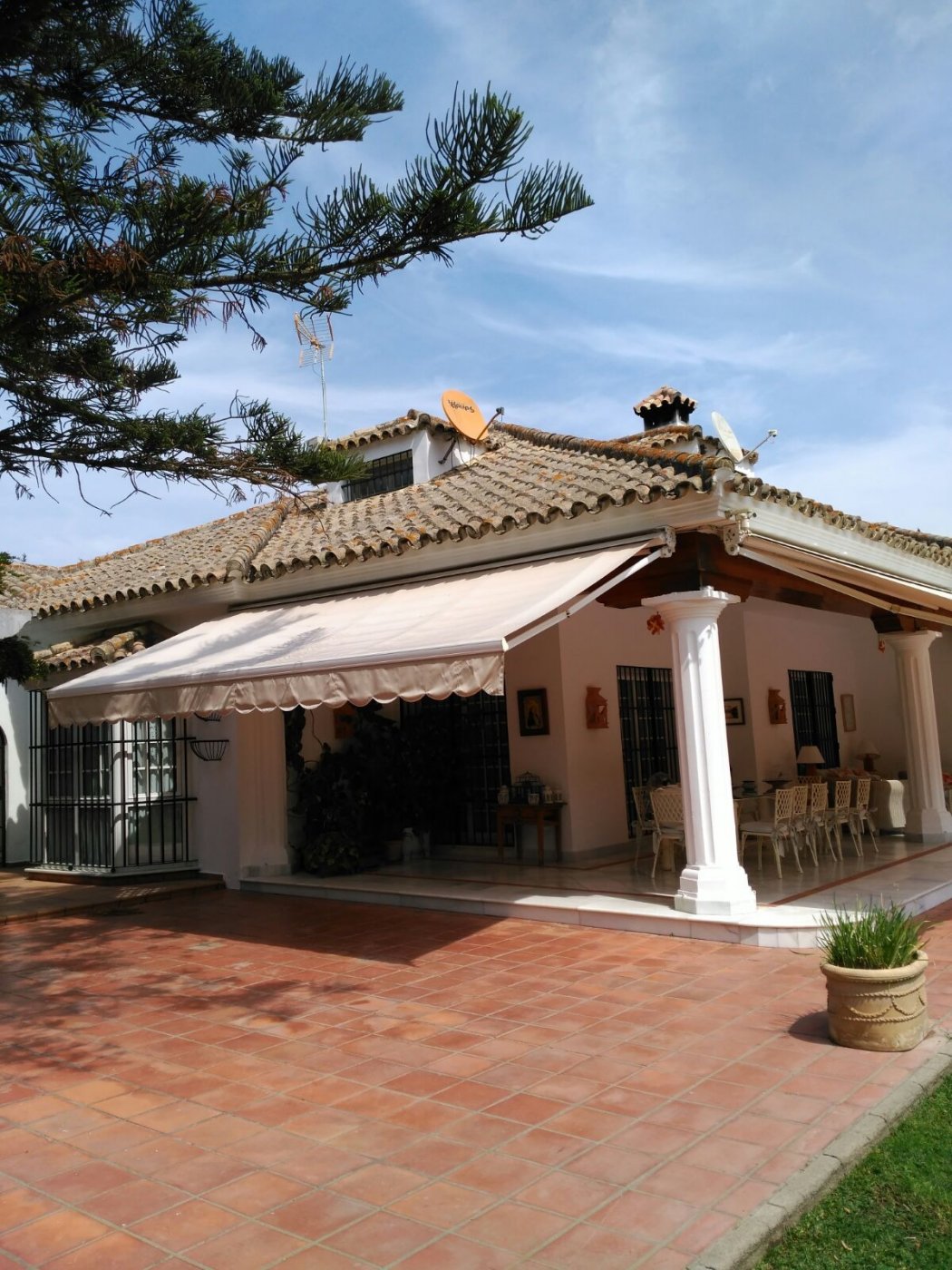 FANTÁSTICO CHALET EN LA JARA