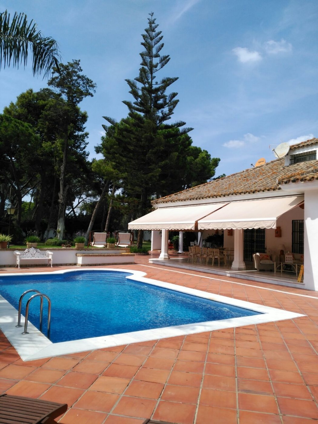 FANTÁSTICO CHALET EN LA JARA