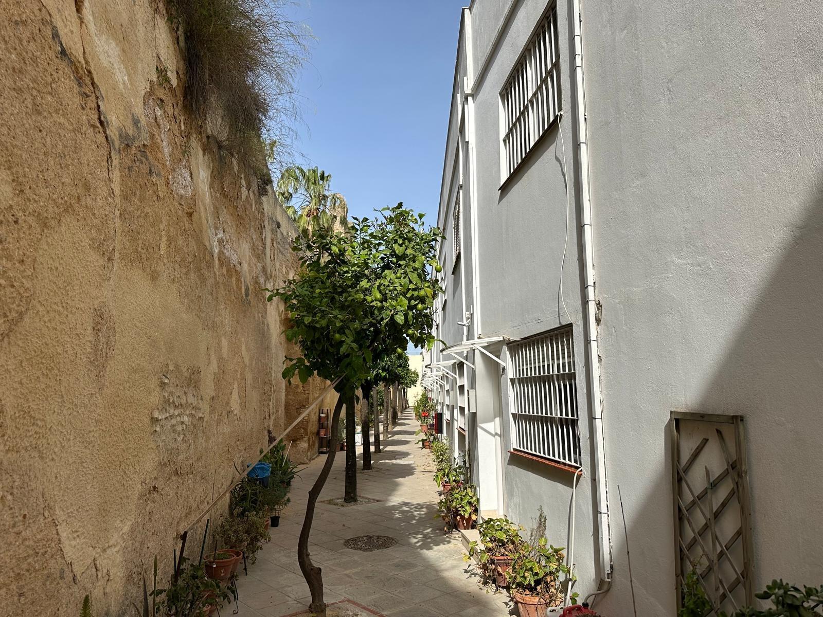 FANTASTICO DUPLEX EN EL CENTRO CON GARAJE