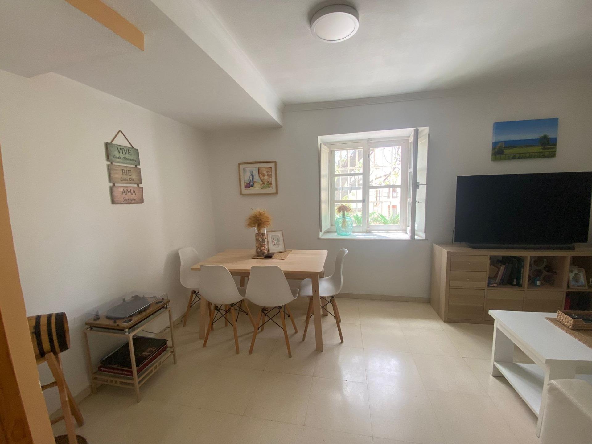 FANTASTICO DUPLEX EN EL CENTRO CON GARAJE