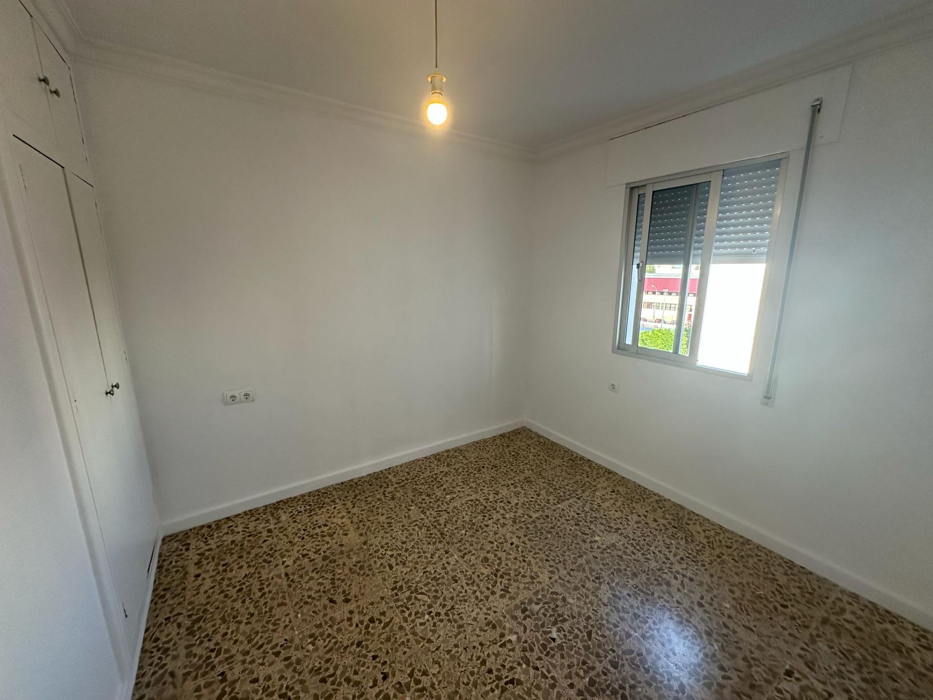 FANTASTICO PISO EN LOS NARANJOS CON ASCENSOR