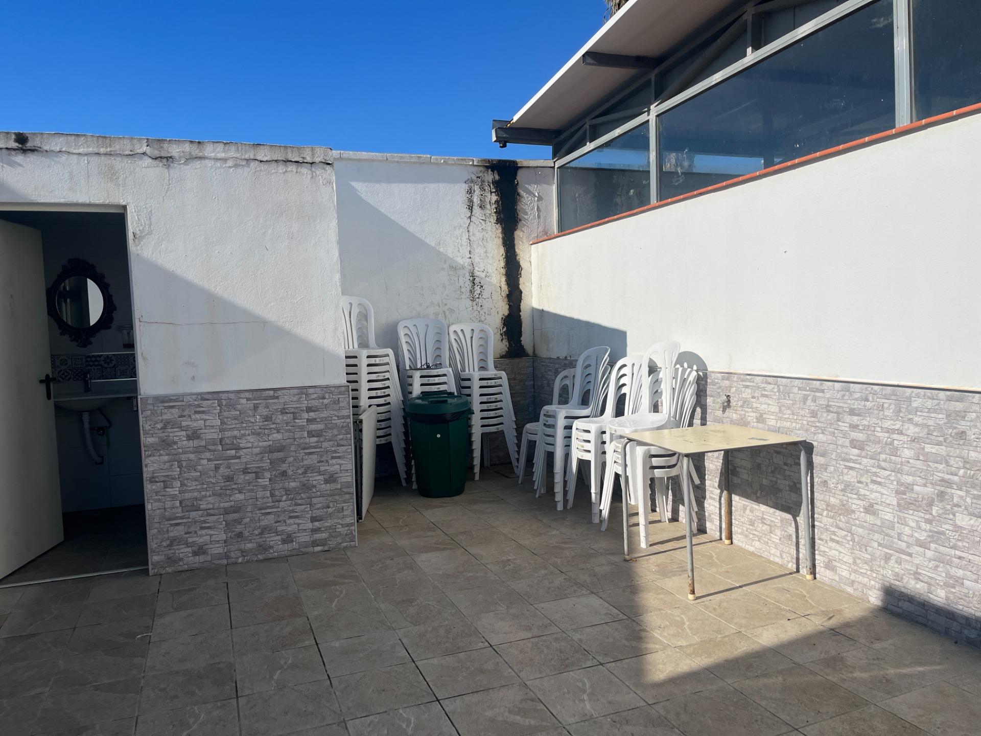 NAVE  INDUSTRIAL CON DOS NEGOCIOS