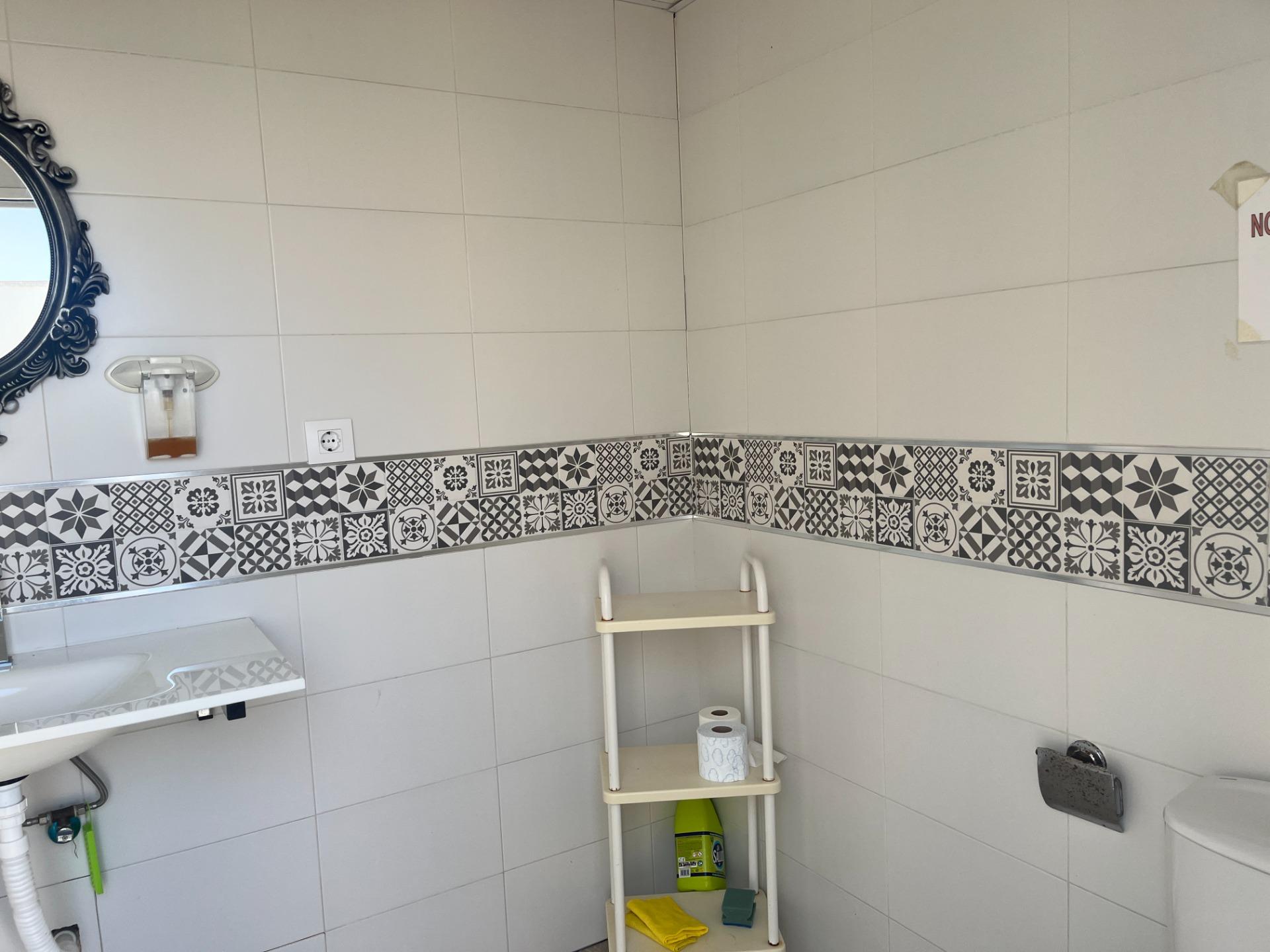 NAVE  INDUSTRIAL CON DOS NEGOCIOS