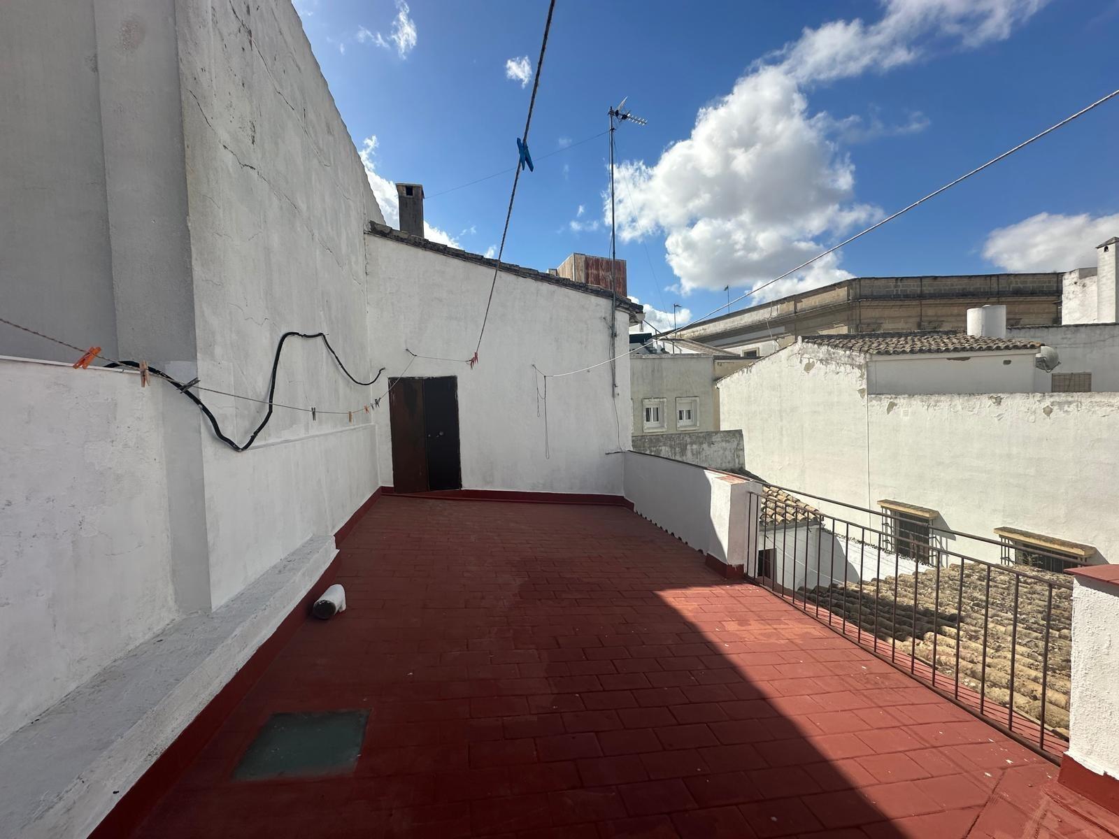 Oportunidad Única en Jerez: Casa con Nuda Propiedad