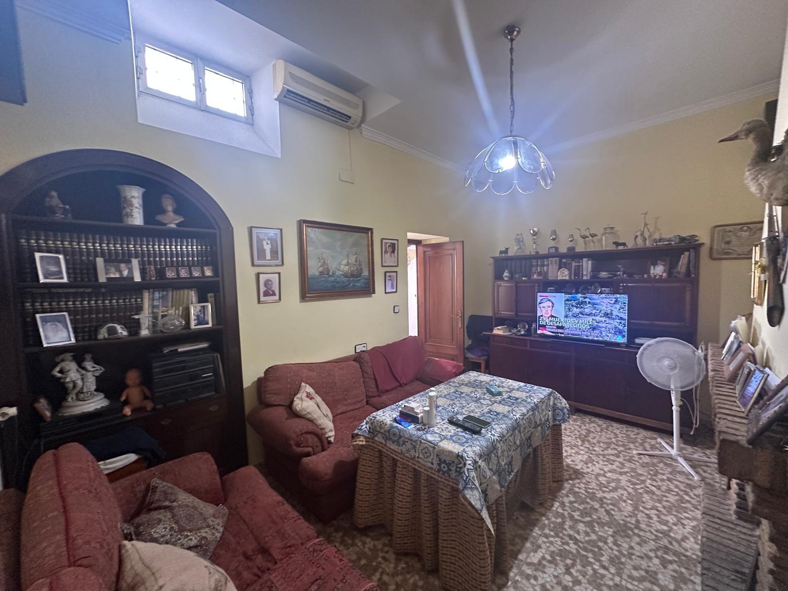 Oportunidad Única en Jerez: Casa con Nuda Propiedad