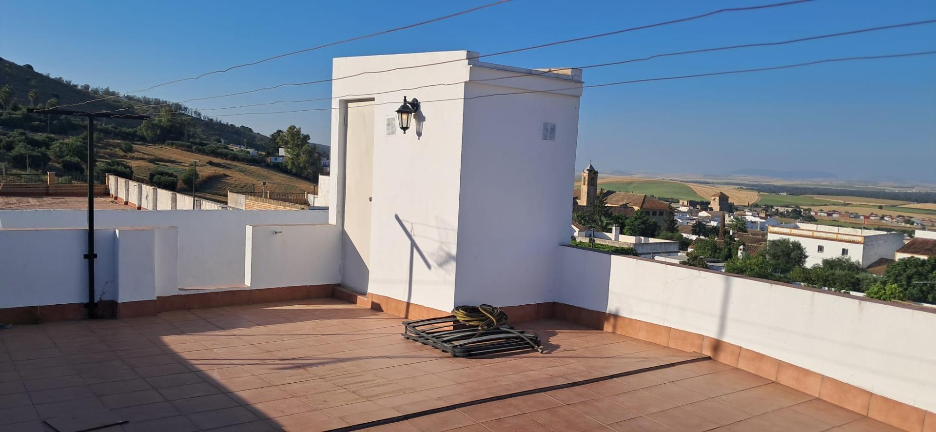 PISO CON AZOTEA PROPIA EN BORNOS