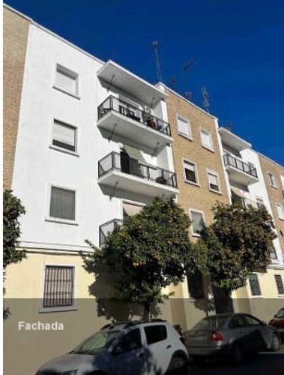 PISO DE CUATRO DORMITORIOS EN CALZADA DEL ARROYO