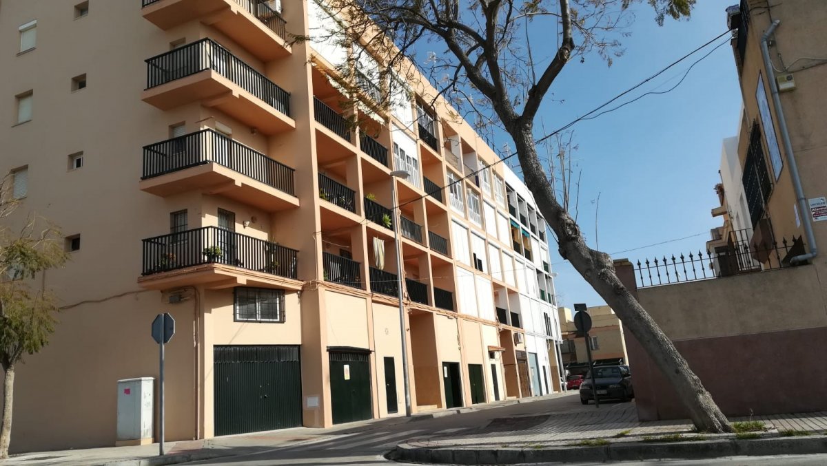 PISO EN ALQUILER PILETAS DE SEPTIEMBRE A JUNIO....