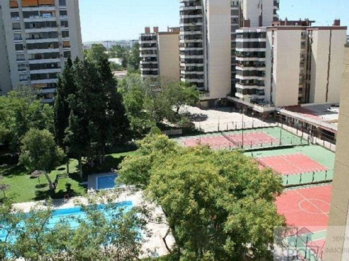 PLAZA DE PARKING EN JEREZ DE LA FRONTERA